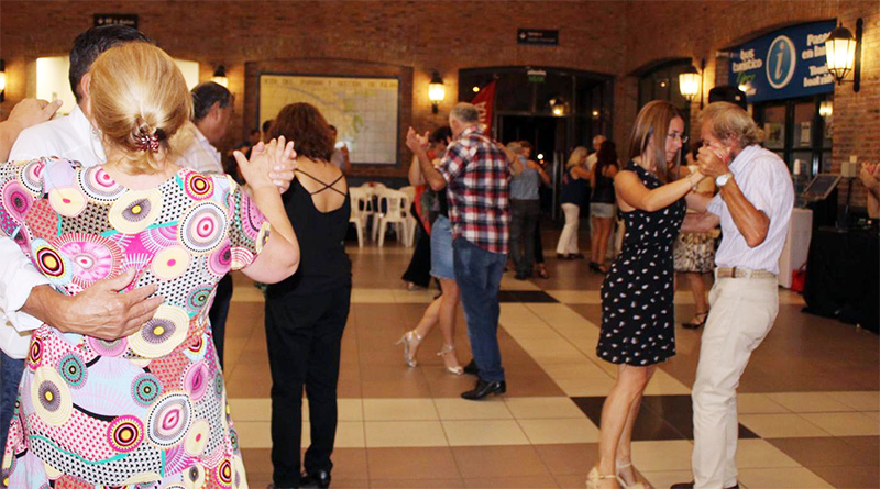 Clases abiertas de tango: una nueva propuesta cultural de Tigre para los vecinos 