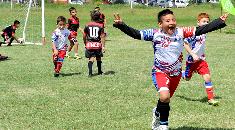 El municipio realizó un encuentro de fútbol como símbolo de integración y apoyo a los clubes de barrio de Tigre