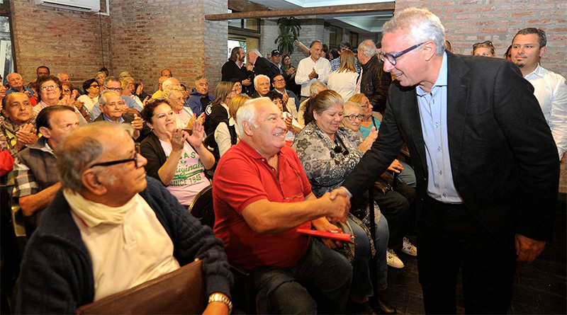 Junto a los centros de jubilados de todo el distrito, Juio Zamora presentó el programa Somos Adultos Mayores 