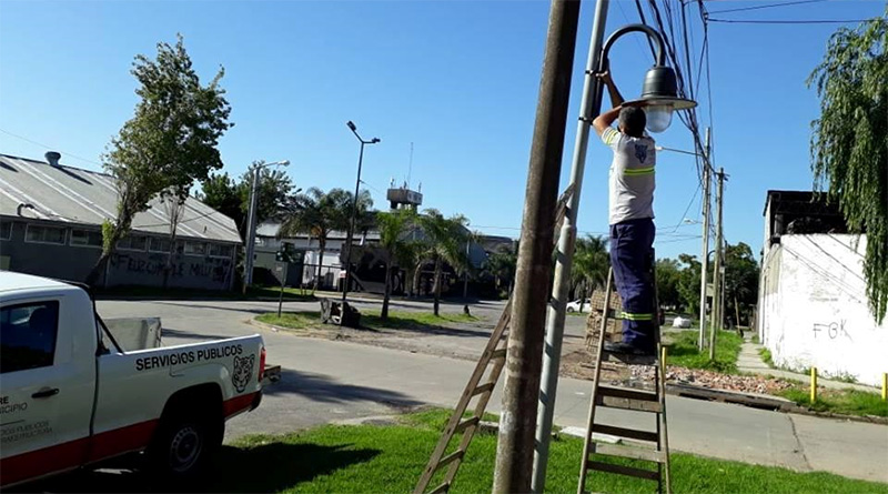 El municipio instaló nuevas luces de vereda en Don Torcuato