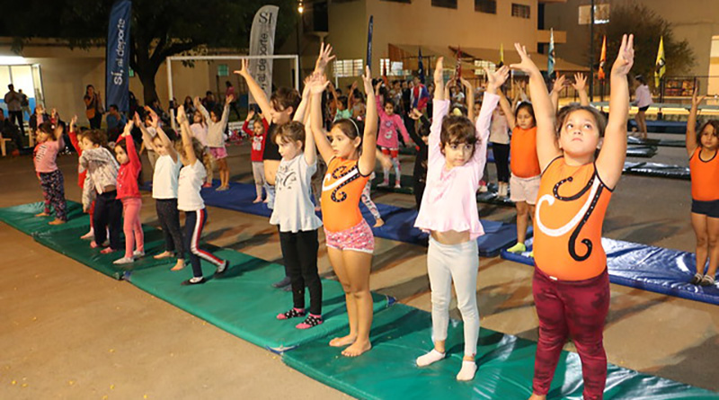 Se realizó una clase abierta de gimnasia artística en Villa Adelina
