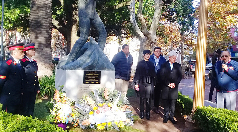 Luis Andreotti homenajeó a los Bomberos Voluntarios de San Fernando en su día