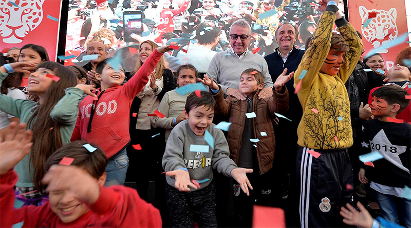 Junto a cientos de familias, Julio Zamora inauguró la plaza renovada N°44 “Daniel María Cazón” en Tigre centro
