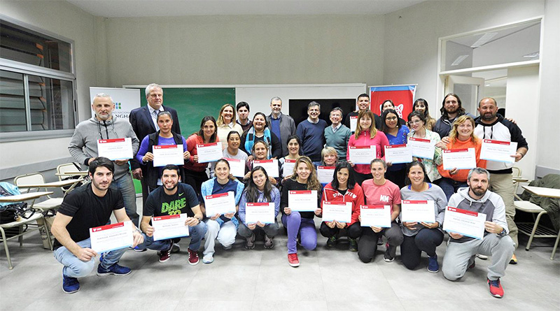 Profesores de educación física de Tigre recibieron diplomas por su especialización orientada al trabajo con personas con discapacidad