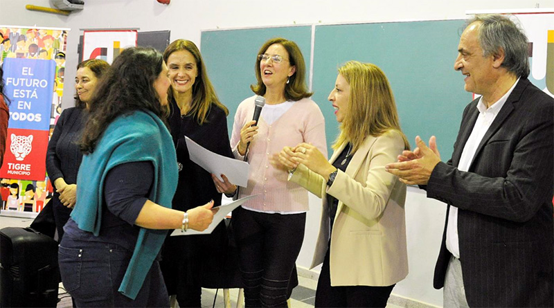 Más de 200 vecinos finalizaron el curso de inglés del Centro de Idiomas Tigre