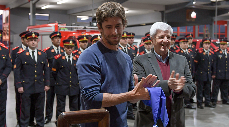 Andreotti visitó el Cuartel de Bomberos de San Fernando en su segundo aniversario