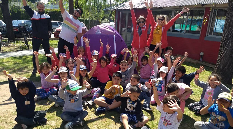 Más de 600 chicos de polideportivos de Tigre disfrutaron de un día de campamento