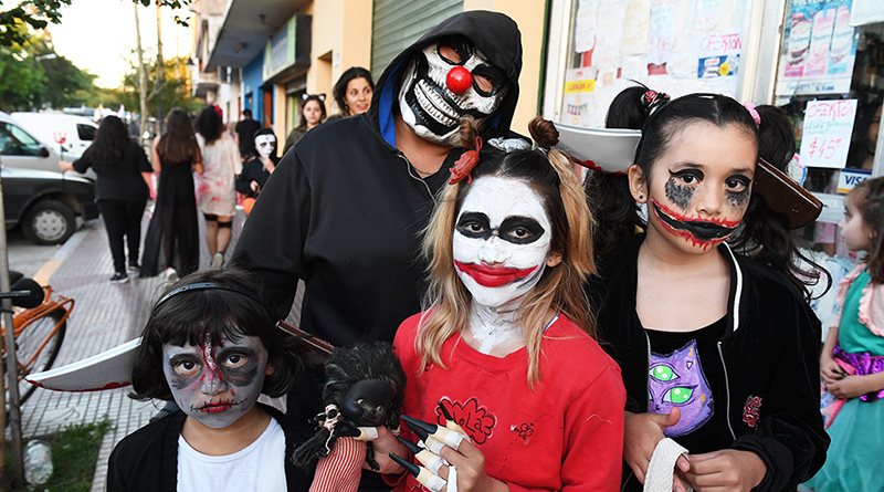 El barrio Fate de San Fernando festejó Halloween