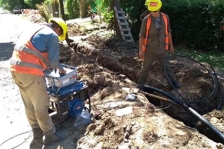 Progresa una nueva obra de agua potable en Rincón de Milberg