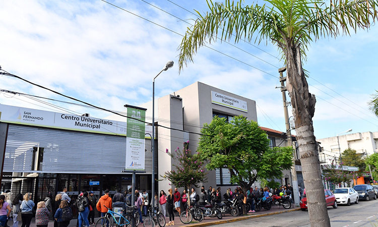 El Centro Universitario de San Fernando abre inscripción para idiomas, informática y turismo