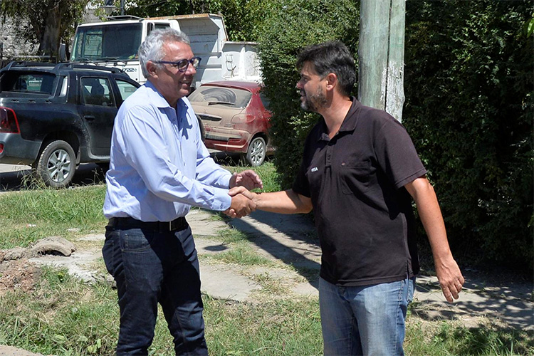 Julio Zamora supervisó obras de asfalto en Benavídez