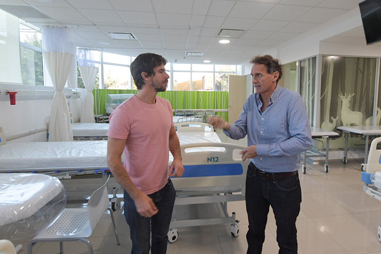 Andreotti y Katopodis acordaron reforzar la terapia intermedia del Hospital Municipal y llegar a 50 camas