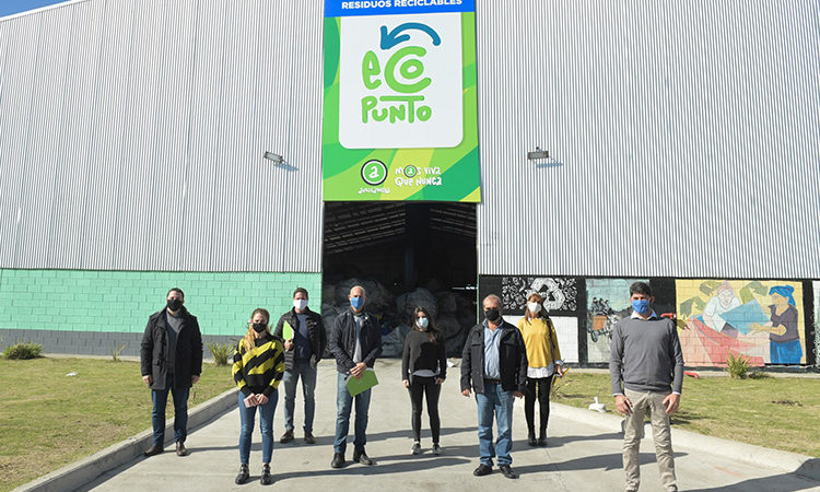 Funcionarios de San Fernando visitaron la planta EcoPunto de Avellaneda y compartieron experiencias