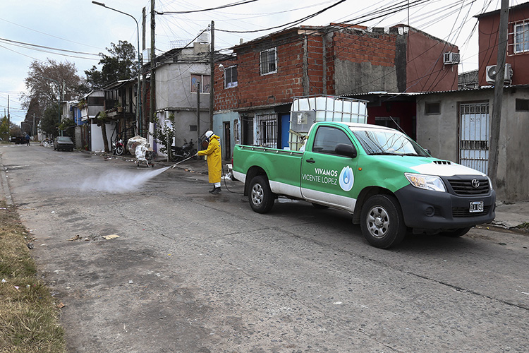 Operativo de vacunación antigripal y prevención en Barrio La Loma