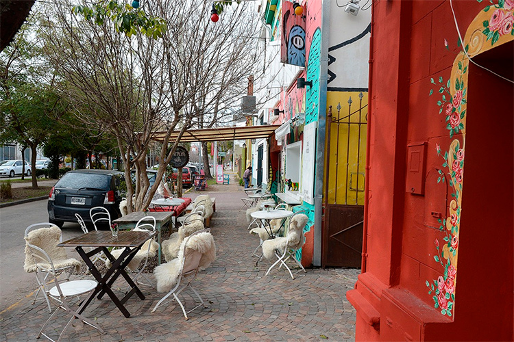 A partir de este fin de semana, se habilitan en Tigre comercios gastrónomicos con mesas al aire libre