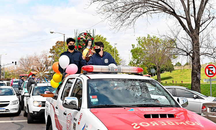 San Fernando celebró una procesión vehicular por la fiesta de Santa Teresita, Patrona de Virreyes