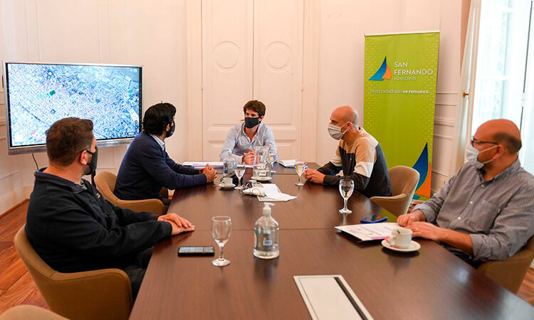 Juan Andreotti se reunió con autoridades de ADIF para avanzar en la construcción de espacios públicos