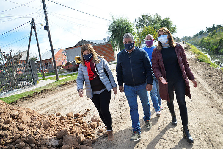 Con inversión municipal, Tigre continúa con el plan de asfaltos 2021 en Benavídez