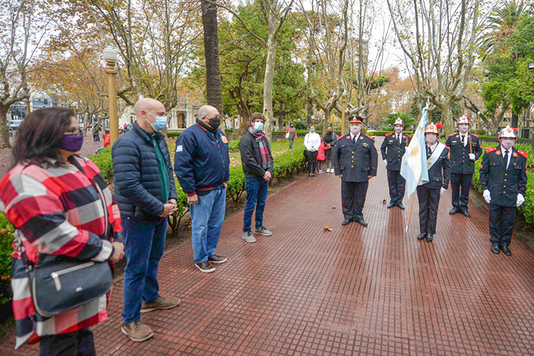 El Municipio homenajeó a los Bomberos Voluntarios de San Fernando en su día