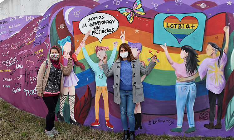 Gisela Zamora acompañó la culminación de la Semana del Orgullo LGBTIQ+ con la presentación de un mural en El Talar