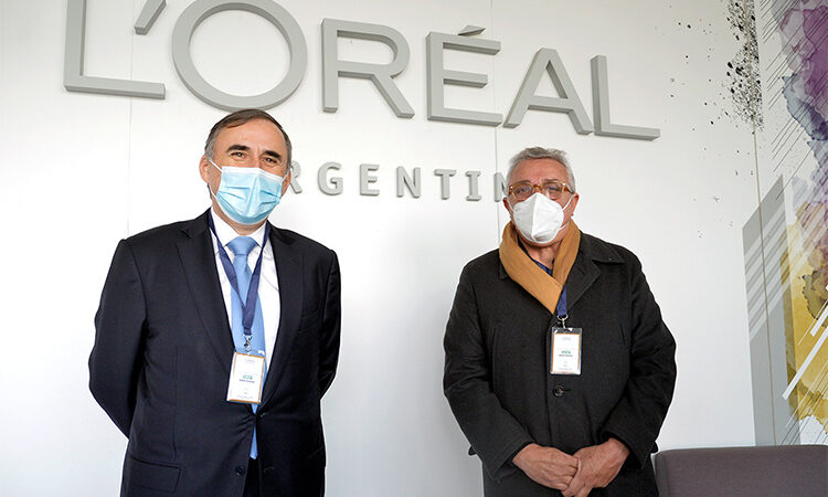 El intendente Julio Zamora recorrió la planta de L’Oreal en Norlog y destacó el compromiso social y ambiental de la empresa