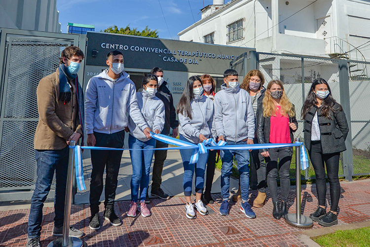 Juan Andreotti inauguró la renovación de la “Casa de Día” para jóvenes contra las adicciones