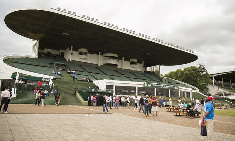 El municipio habilitó el ingreso de público al hipódromo de San Isidro