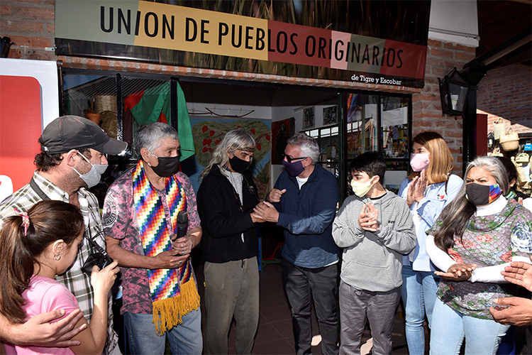 Puerto de Frutos: Inauguraron el nuevo local comercial de la Unión de Pueblos Originarios de Tigre y Escobar