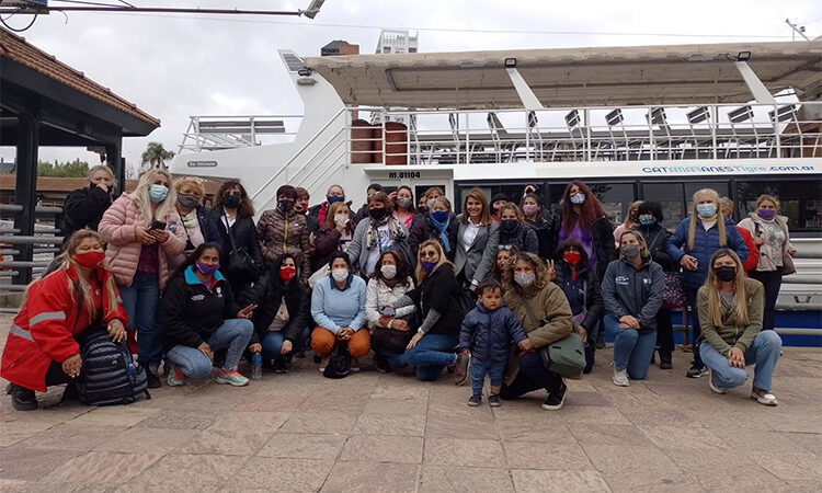 Turismo social: la concejala Gisela Zamora acompañó una nueva salida del programa municipal Mujeres Navegando