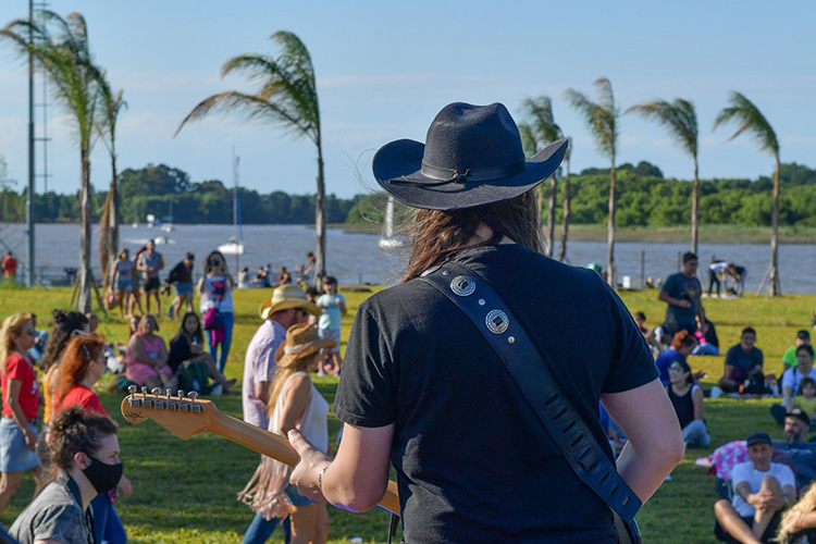 Una nueva edición de “Música mirando al Río” se realizó en el Parque Náutico de San Fernando