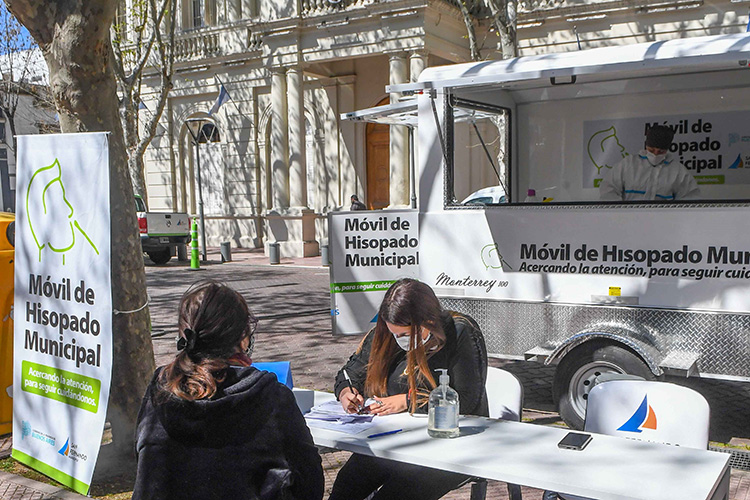 El Móvil de Hisopado Municipal de San Fernando llega a la Plaza San Pablo con testeos gratuitos de Covid