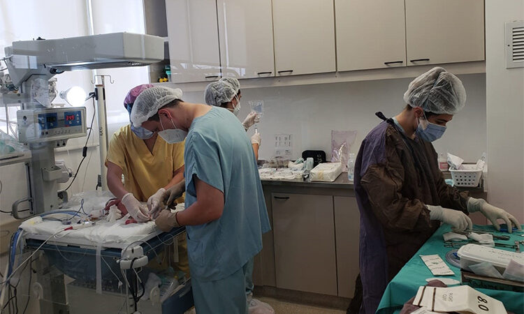 En el Hospital Materno Infantil se realizó con éxito la primera cirugía cardiovascular en la historia del Municipio de Tigre
