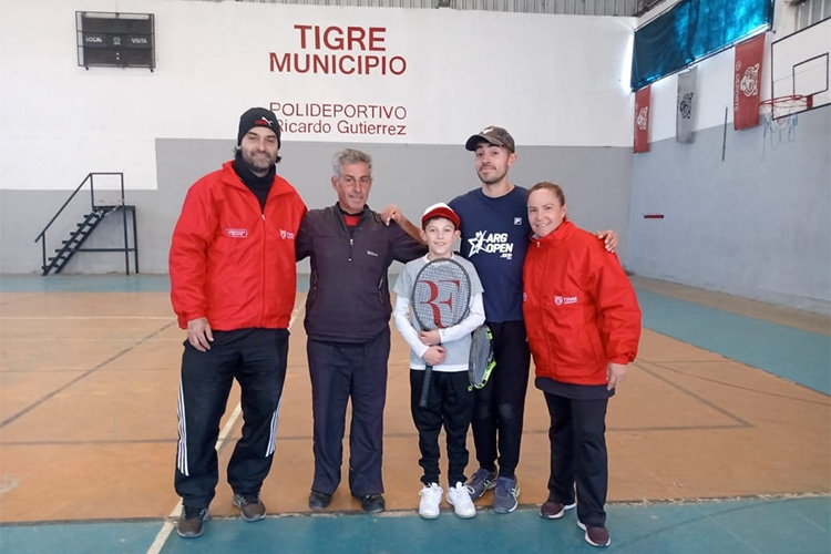 Alumnos de la Escuela Municipal de Tenis participaron del Torneo Nacional de Salta que reunió a los mejores deportistas del país