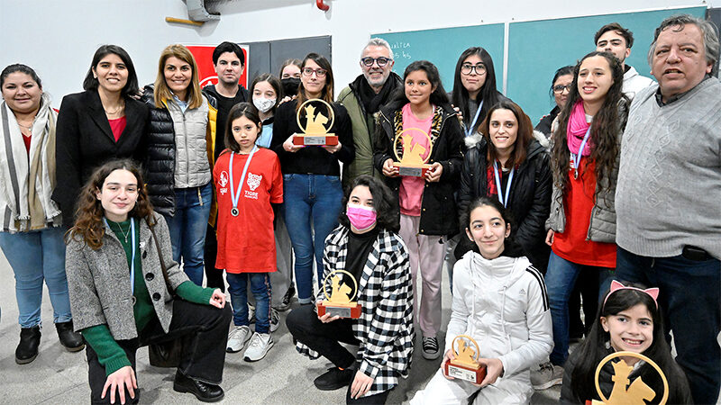 Julio Zamora acompañó el primer Torneo Femenino de Ajedrez del Municipio de Tigre
