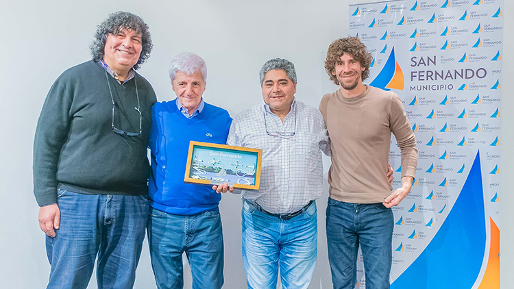 Juan Andreotti celebró el Día del Fomentista y otorgó un subsidio a las instituciones de San Fernando 